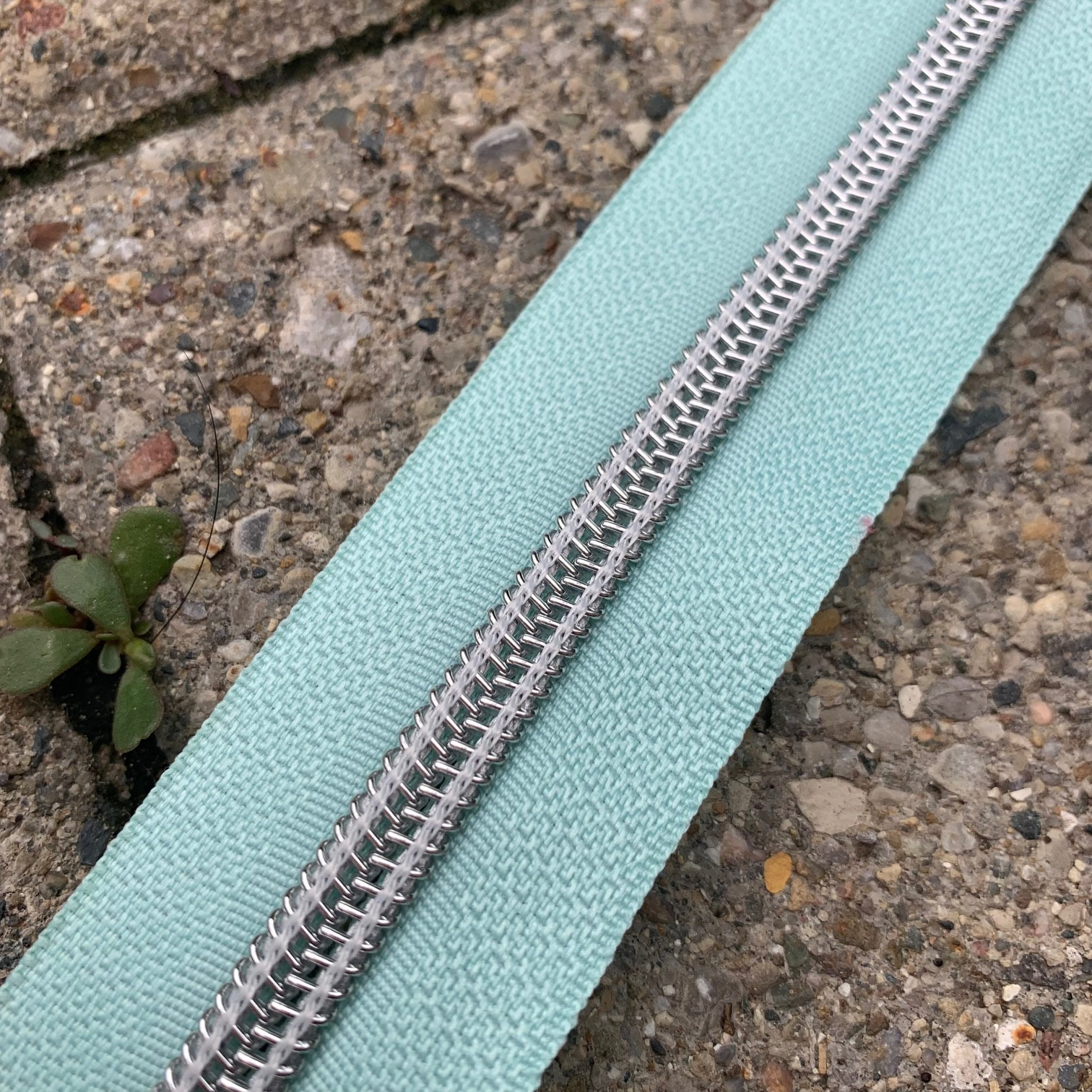 Faux metal nylon zipper by the yard - Blush